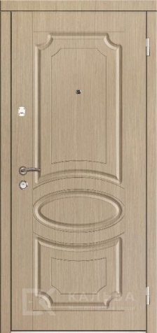 Фото «Стальная дверь дуб молочный с овальным медальоном для квартиры №313»